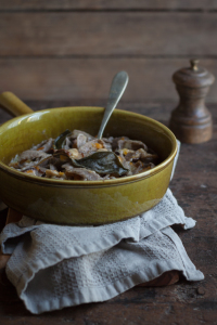 Pizzoccheri fatti in casa con zucca, porcini e bitto